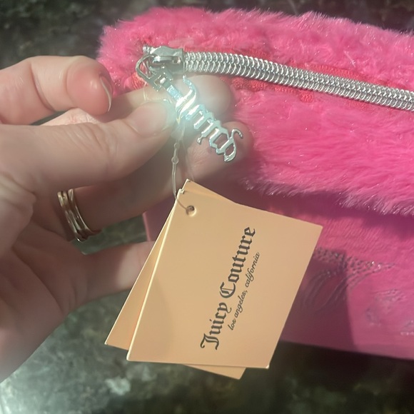 Juicy Couture Travel/Cosmetic Bag - Picture 4 of 5